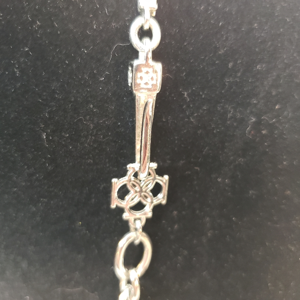 Glamorous Rhinestone Necklace - Picture 4 of 5